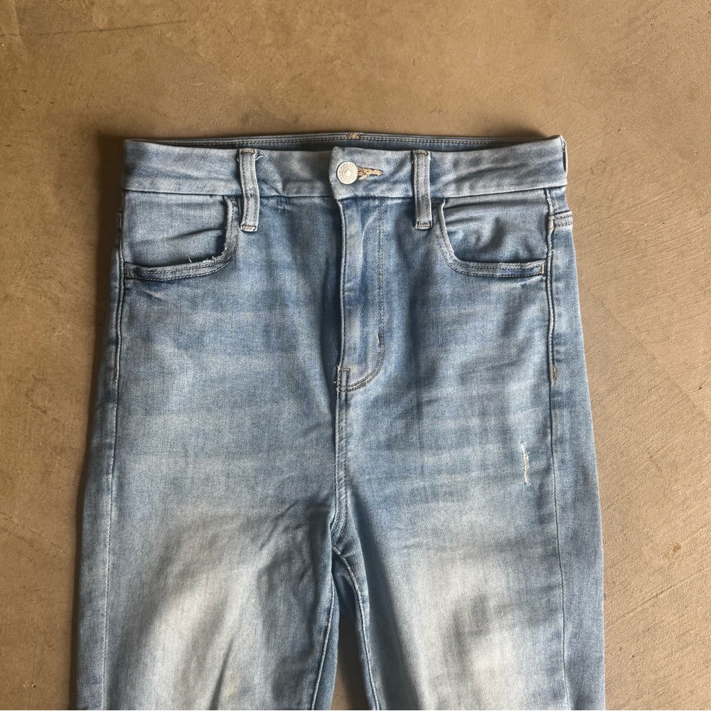 American Eagle Outfitters Light Blue Distressed, Skinny Denim Jeans (X-short)